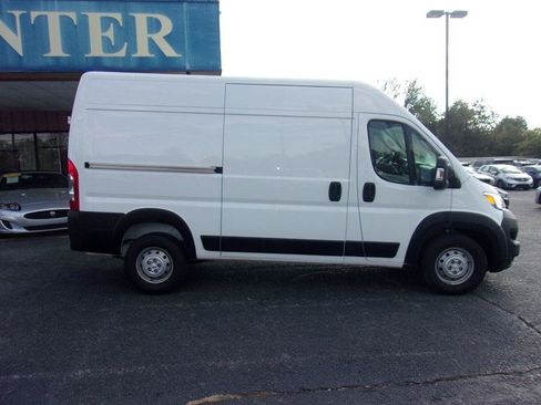 Used 2023 RAM ProMaster 1500 FWD image 4