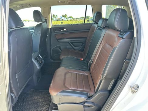 Used 2021 Volkswagen Atlas SEL Premium AWD/4WD image 21