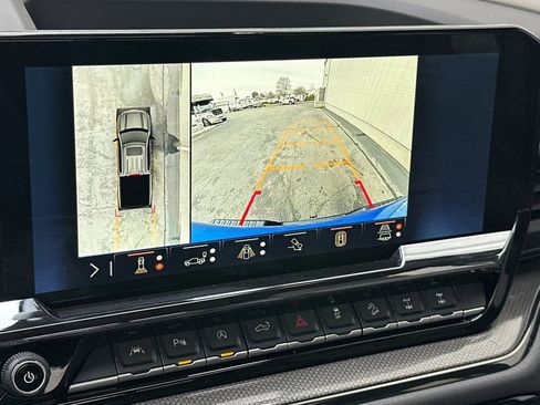 Used 2024 Chevrolet Silverado 1500 ZR2 w/ Technology Package image 19