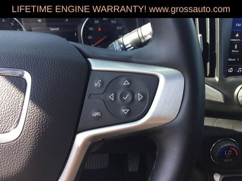 Used 2024 GMC Terrain SLT AWD/4WD image 14
