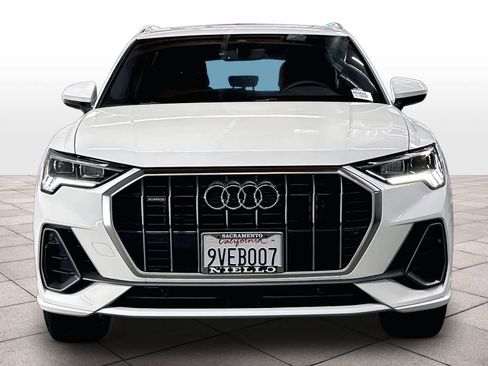 Used 2025 Audi Q3 2.0T Premium w/ Convenience Package AWD/4WD image 3