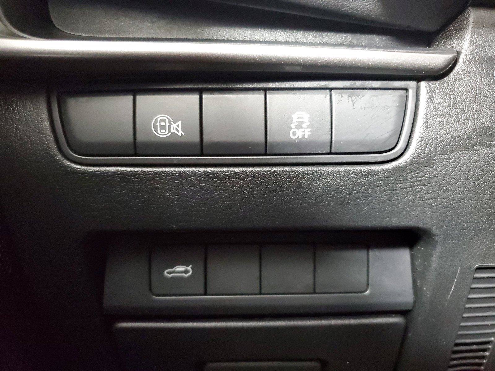 Used 2024 MAZDA MAZDA3 s FWD image 34