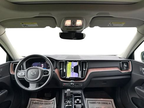 Used 2024 Volvo XC60 B5 Plus AWD/4WD image 32