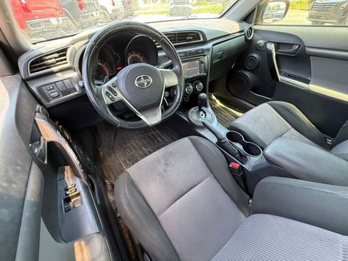 Used 2015 Scion tC FWD image 17