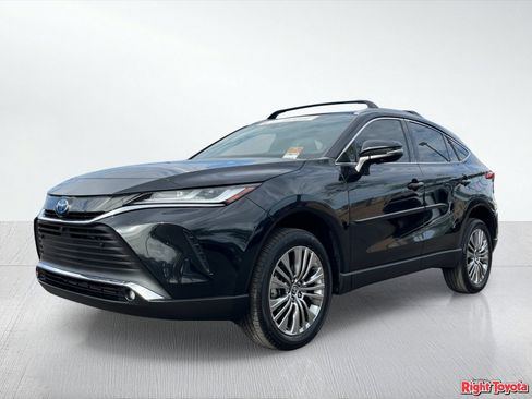 Certified 2024 Toyota Venza Limited AWD/4WD image 2