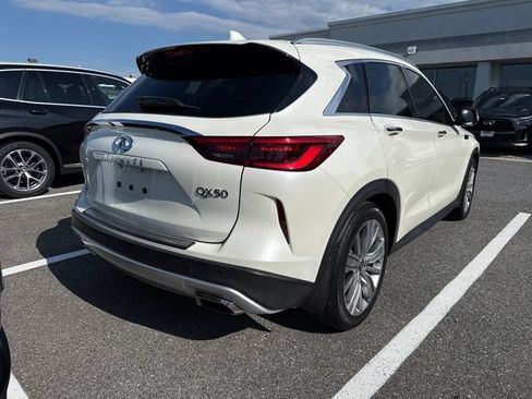 Used 2020 INFINITI QX50 Sensory w/ Proactive Package AWD/4WD image 3