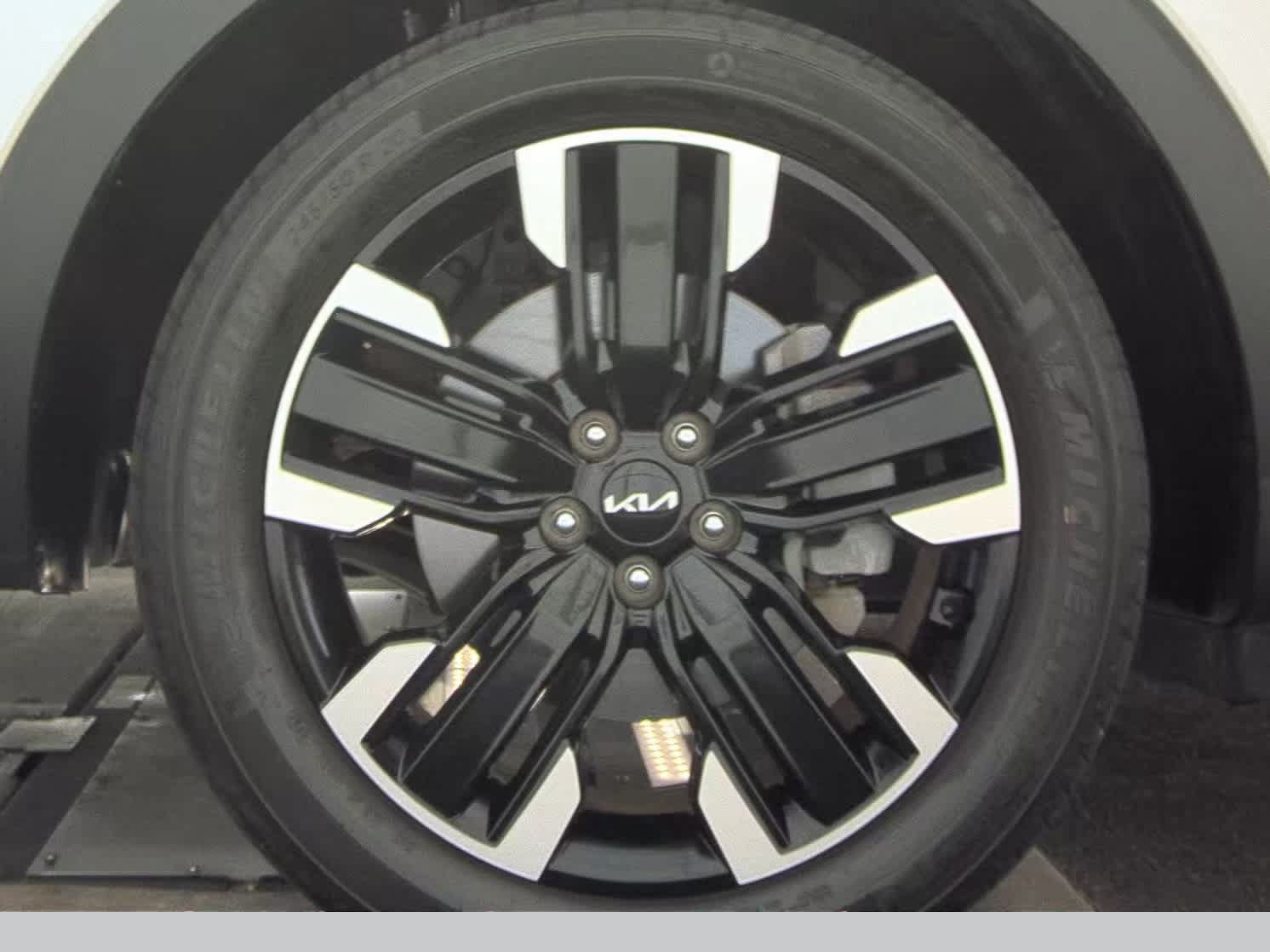 Used 2024 Kia Telluride SX Prestige AWD/4WD image 11