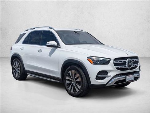 Used 2025 Mercedes-Benz GLE 350 4MATIC image 3