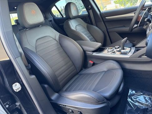 New 2025 Alfa Romeo Stelvio Sprint image 18