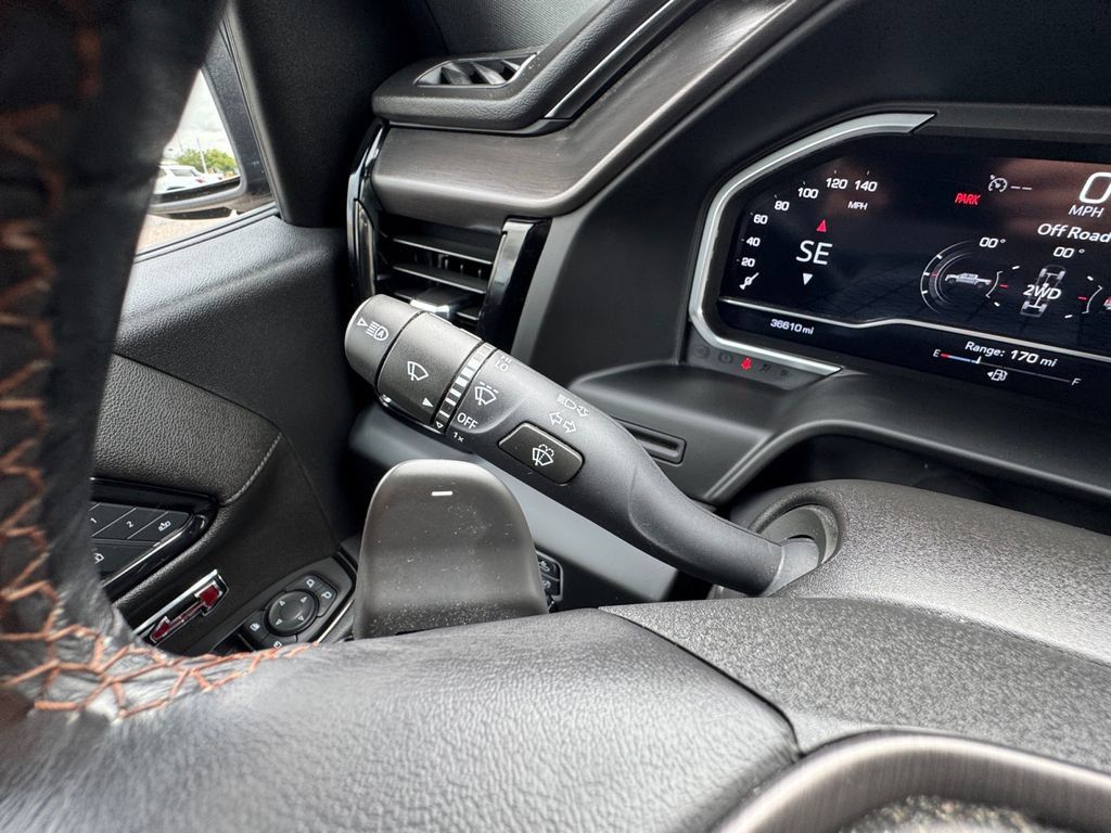 Used 2023 GMC Sierra 1500 AT4 w/ AT4 Premium Package AWD/4WD image 33