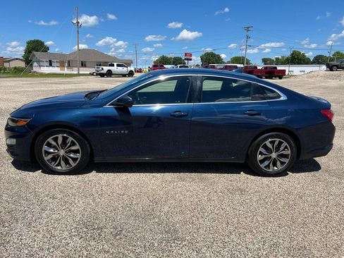 Used 2021 Chevrolet Malibu LT FWD image 2