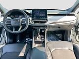 Used 2024 Jeep Compass Latitude image 3