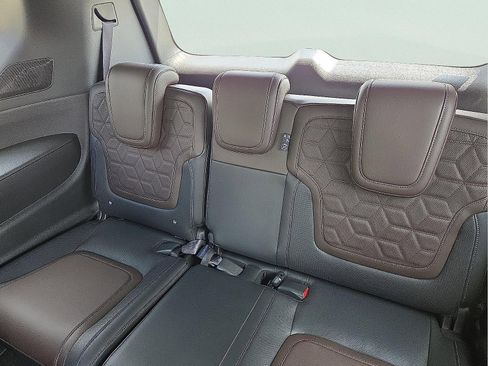 New 2026 Nissan Armada Platinum Reserve image 11