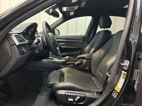 Used 2017 BMW 330i xDrive Sedan image 10