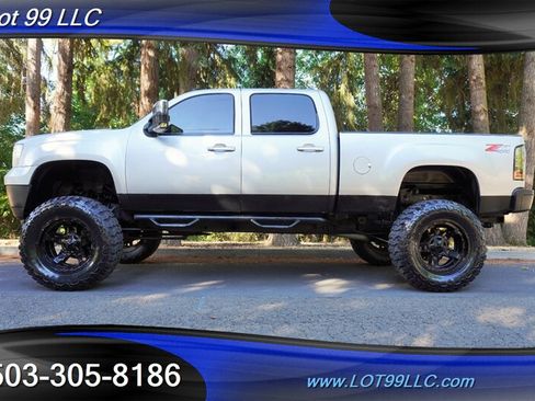 Used 2014 GMC Sierra 2500 SLT w/ SLT Convenience Package AWD/4WD image 1