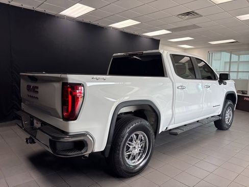 Used 2019 GMC Sierra 1500 4x4 Crew Cab w/ Convenience Package image 3