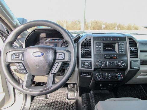 Used 2017 Ford F350 XL image 28