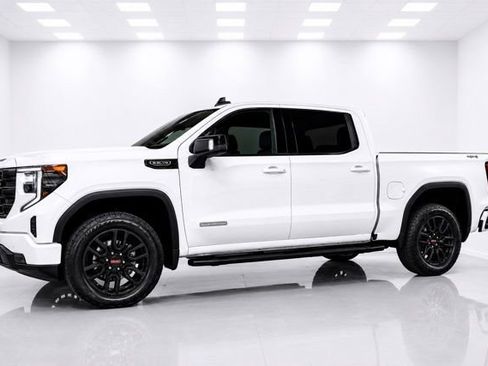 Used 2024 GMC Sierra 1500 Elevation w/ Elevation Premium Package AWD/4WD image 4