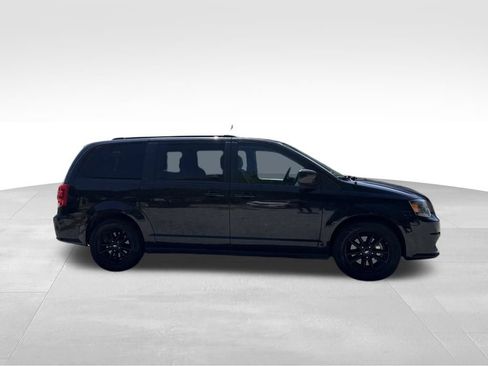 Used 2019 Dodge Grand Caravan GT FWD image 14