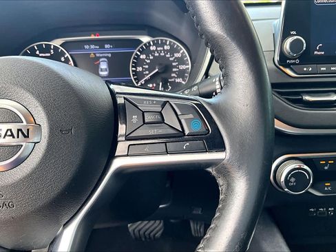 Certified 2022 Nissan Altima 2.5 SV w/ SV Premium Package FWD image 25
