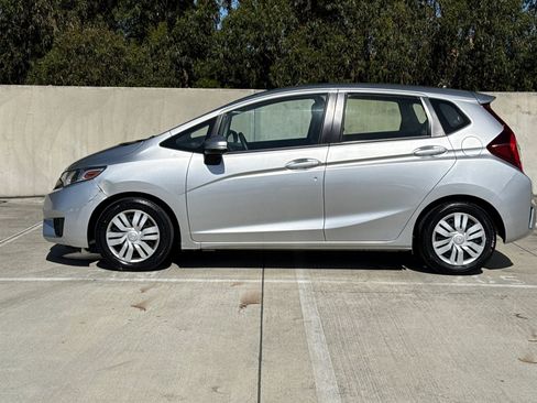 Used 2016 Honda Fit LX image 2