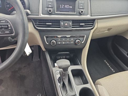 Used 2017 Kia Optima LX image 16