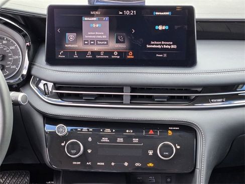 Certified 2025 INFINITI QX60 Pure image 17