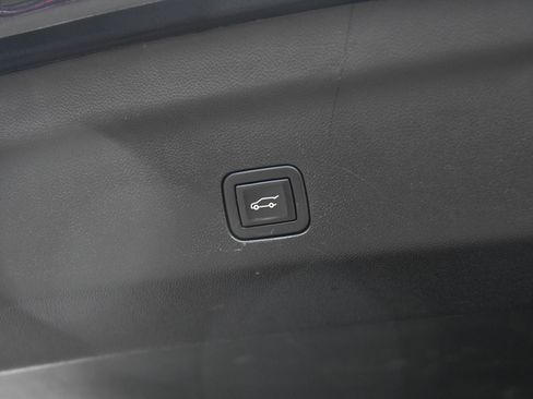 Used 2023 GMC Yukon XL Denali image 51