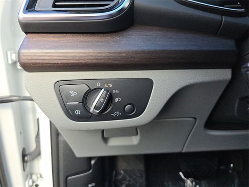 Certified 2023 Audi Q5 2.0T Premium Plus w/ Premium Plus Package image 29