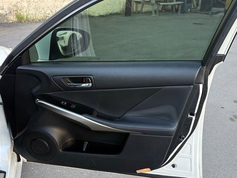 Used 2014 Lexus IS 250 w/ Premium Package image 17