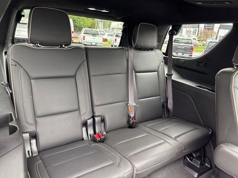 Used 2023 Chevrolet Tahoe Premier AWD/4WD image 46