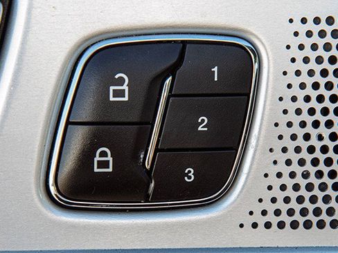 Used 2023 Ford Explorer King Ranch w/ Technology Package image 23