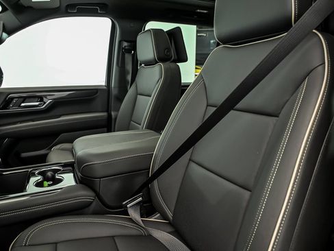 New 2026 GMC Yukon XL Elevation w/ Elevation Premium Package AWD/4WD image 9
