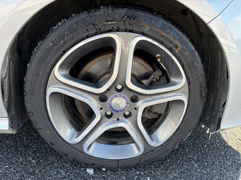 Used 2014 Mercedes-Benz CLA 250 image 16