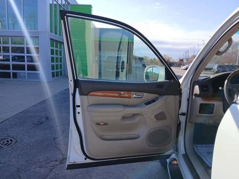 Used 2004 Lexus GX 470 image 11
