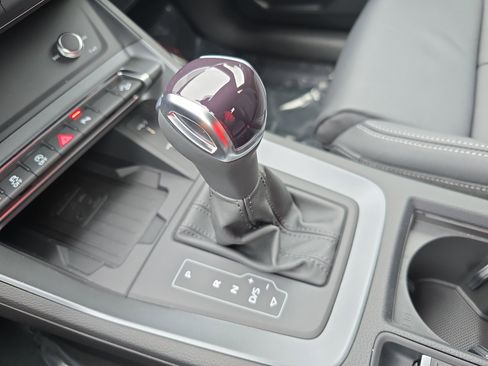 New 2025 Audi Q3 2.0T Premium image 23