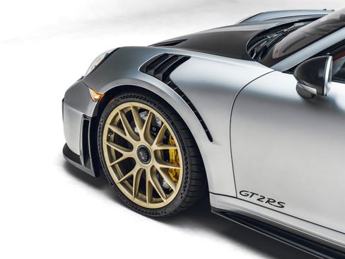 Used 2018 Porsche 911 GT2 RS RWD image 14