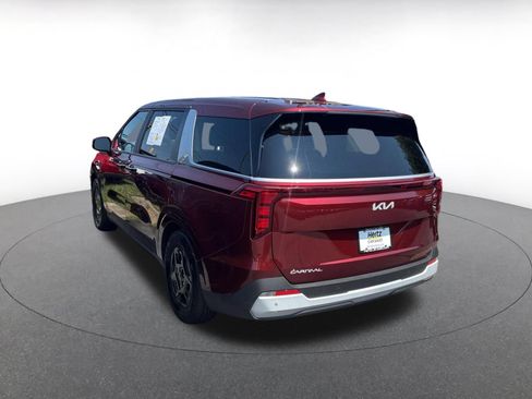 Used 2026 Kia Carnival FWD image 5