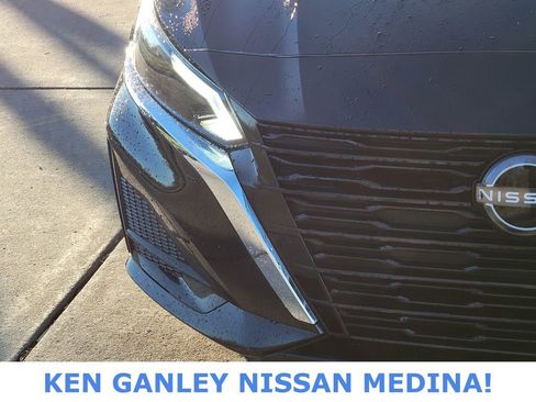 Used 2023 Nissan Altima 2.5 SV image 9