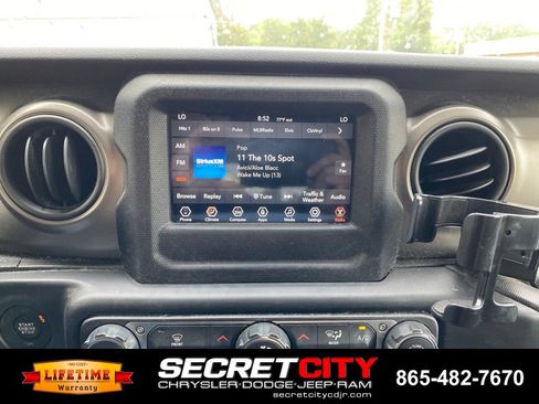 Used 2019 Jeep Wrangler Unlimited Sport S AWD/4WD image 16