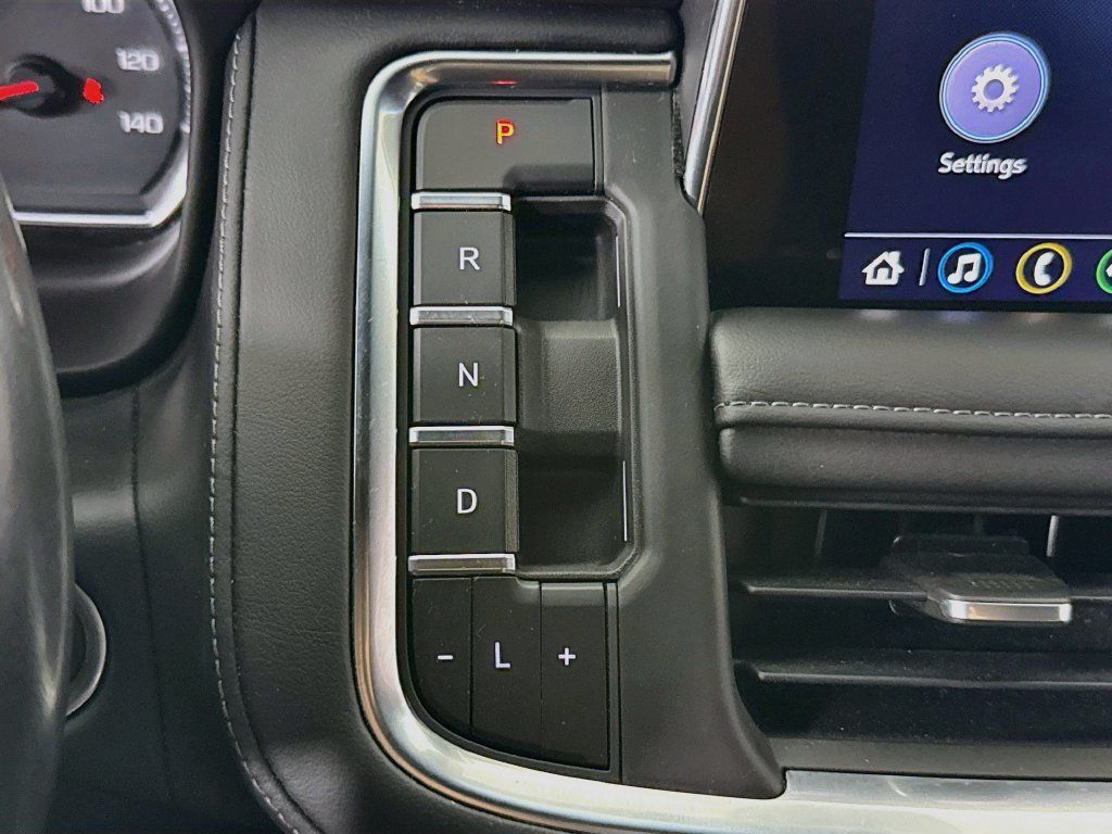 Used 2021 Chevrolet Tahoe Z71 AWD/4WD image 16
