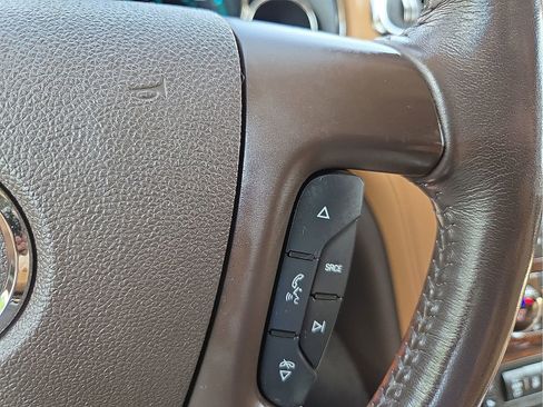Used 2017 Buick Enclave Leather w/ Trailering Package AWD/4WD image 19