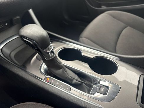 Used 2024 Chevrolet Malibu LT FWD image 23