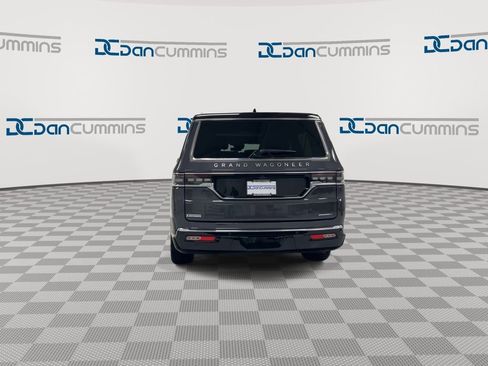 Used 2024 Jeep Grand Wagoneer L Series III image 7