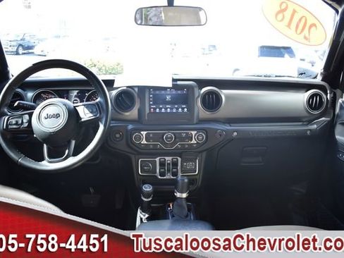 Used 2018 Jeep Wrangler Unlimited Sport S image 3