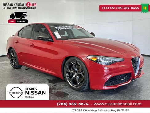 Used 2019 Alfa Romeo Giulia Ti Sport w/ Quick Order Package 22U Sport image 2