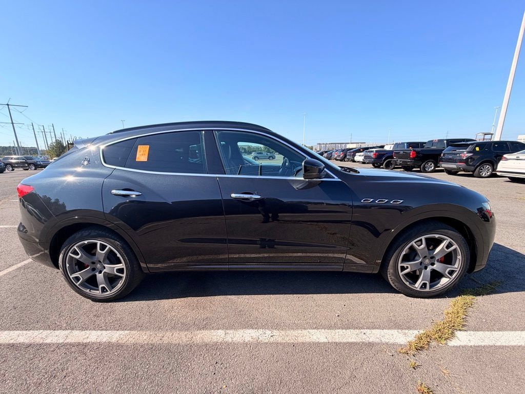 Used 2017 Maserati Levante w/ Sport Package AWD/4WD image 6