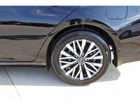 Certified 2023 Nissan Altima 2.5 SV FWD image 30