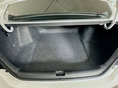 Used 2021 Honda Accord EX image 27