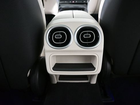 Certified 2022 Mercedes-Benz C 300 4MATIC Sedan image 17